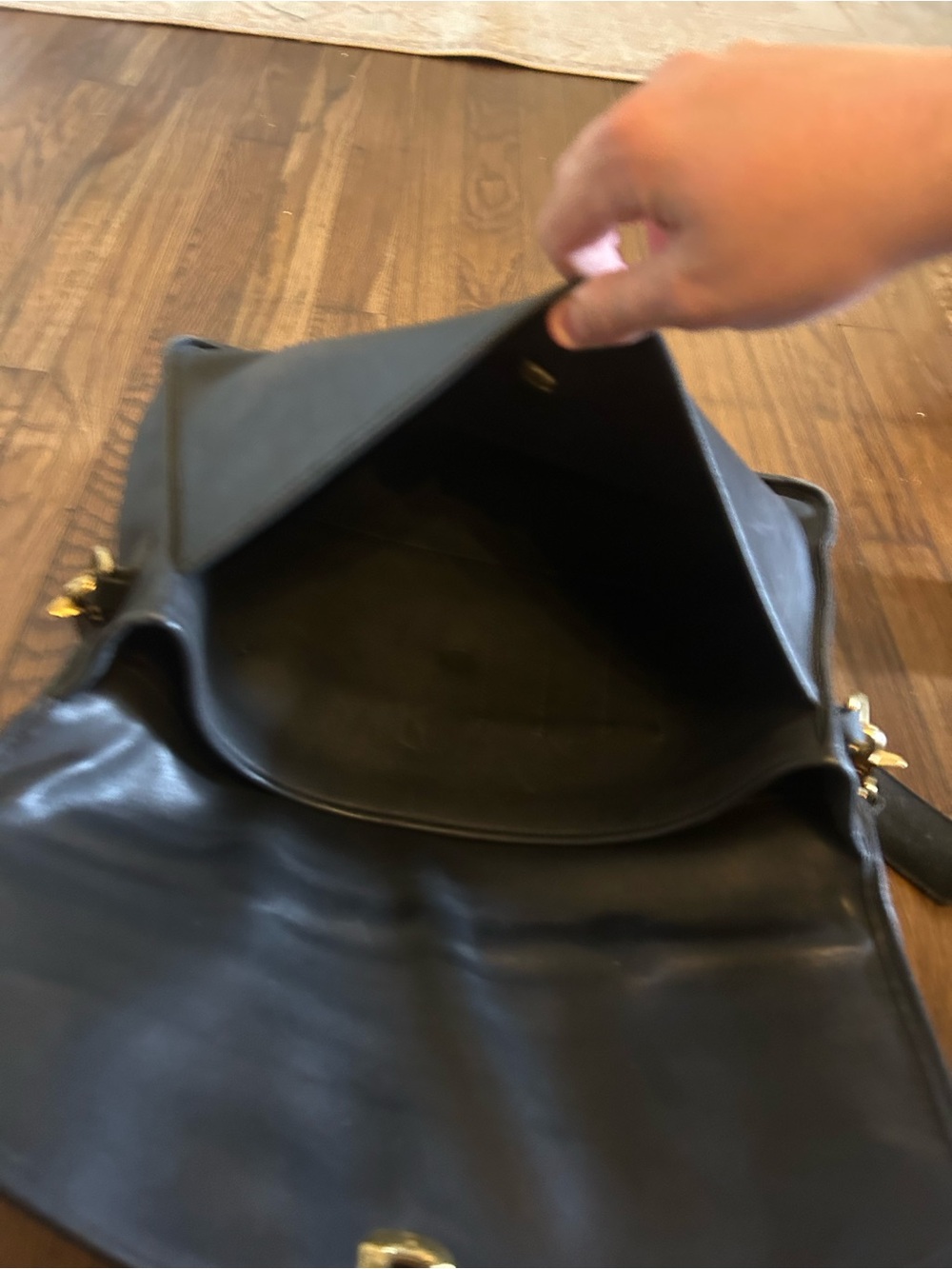 Coach Black Leather Briefcase with Gold Hardware Vintage - Picture 8 of 10